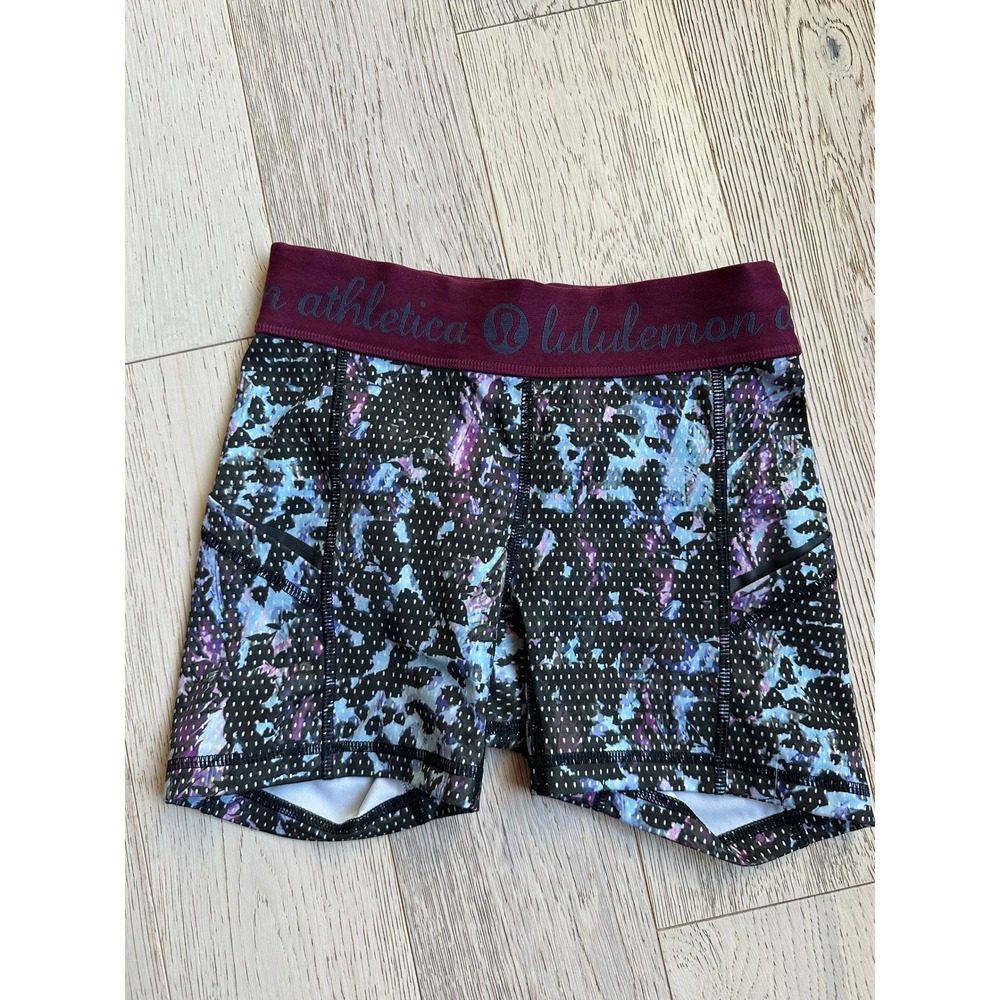 Lululemon Athletica Women Blue Purple Abstract Print Athletic Shorts Size 2